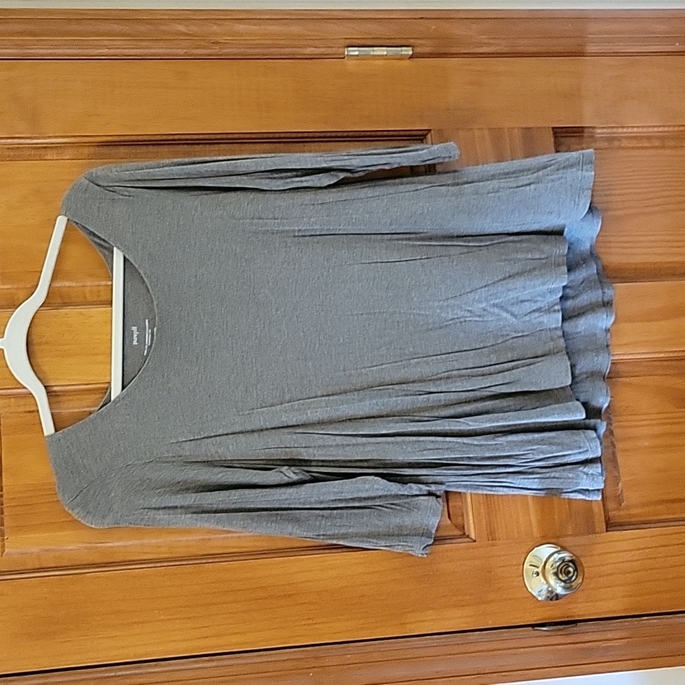 Tee shirt